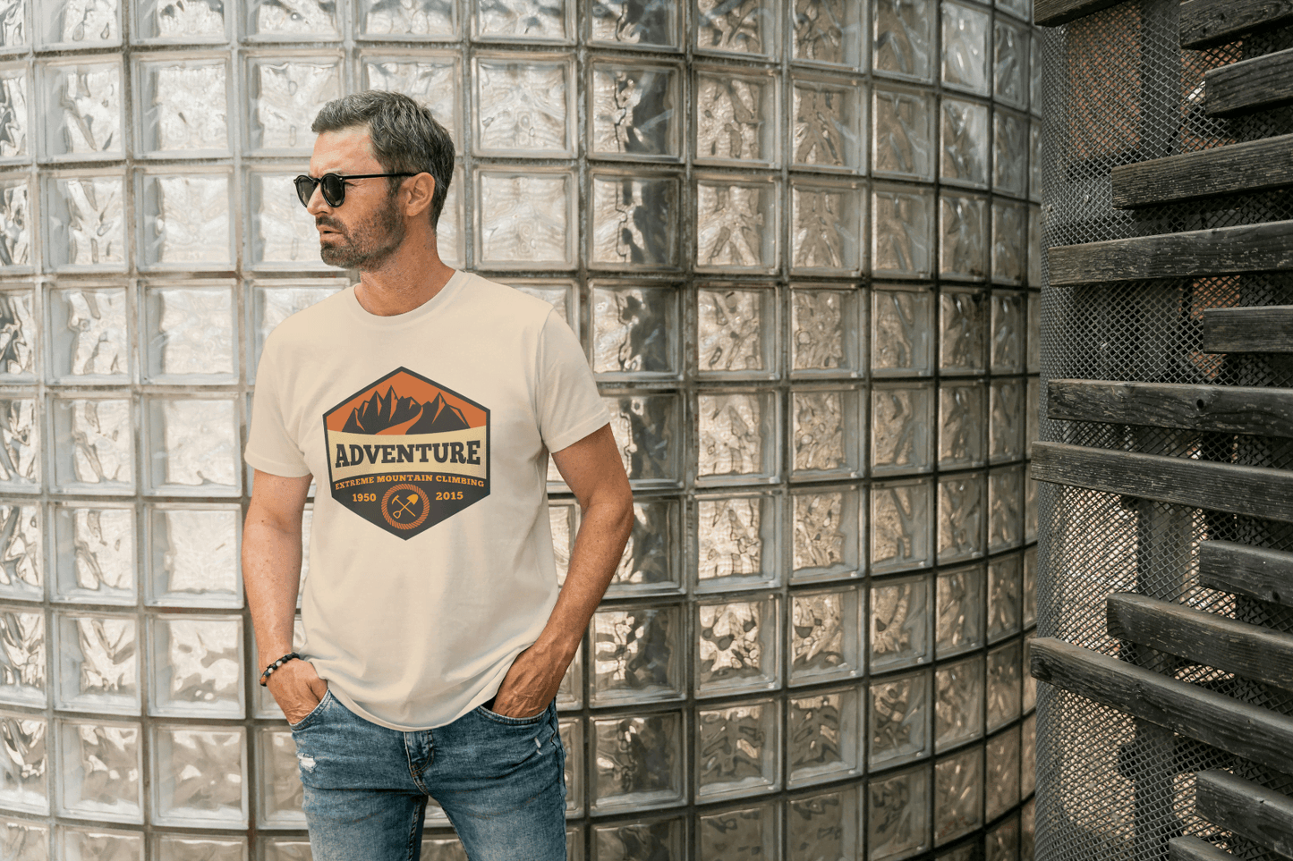 Adventure Extreme Mountain Climbing: Vintage Mountaineering Tee - Essentia Attire