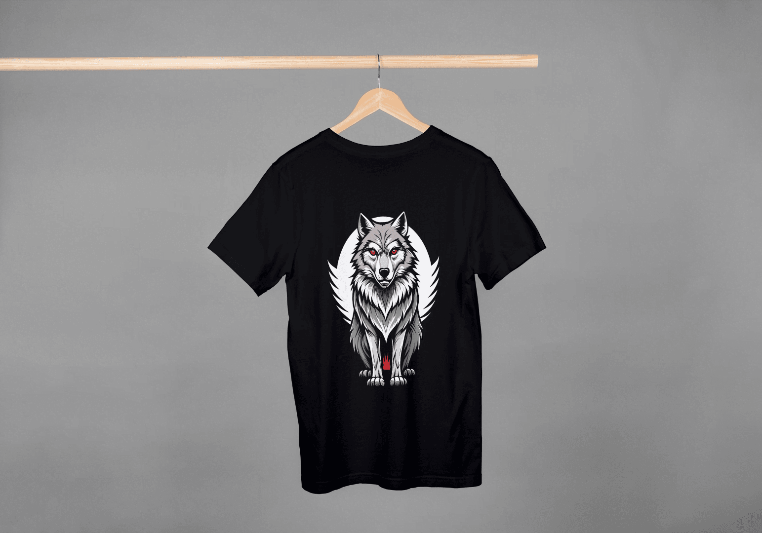 Predator Wolf Graphic Tee: Strong Animal Statement - Essentia Attire